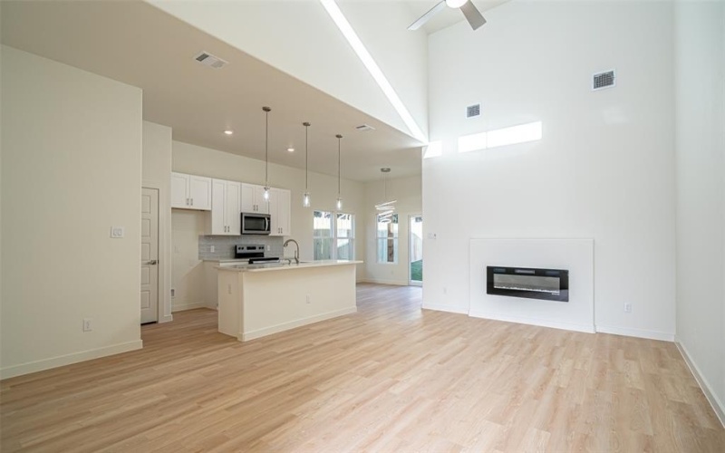 3320 Brazos River Drive, Granbury, TX 76048, 3 Bedrooms Bedrooms, ,2 BathroomsBathrooms,Residential,For Sale,3320 Brazos River Drive,20833979
