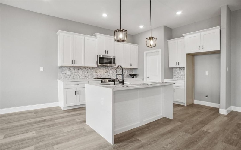 5824 Belaire Circle, Granbury, TX 76048, 3 Bedrooms Bedrooms, ,2 BathroomsBathrooms,Residential,For Sale,5824 Belaire Circle,20833992