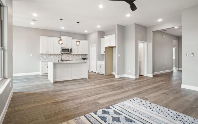 5824 Belaire Circle, Granbury, TX 76048, 3 Bedrooms Bedrooms, ,2 BathroomsBathrooms,Residential,For Sale,5824 Belaire Circle,20833992
