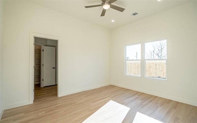 3501 Brazos River Drive, Granbury, TX 76048, 3 Bedrooms Bedrooms, ,2 BathroomsBathrooms,Residential,For Sale,3501 Brazos River Drive,20834044