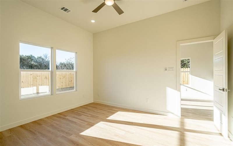 3501 Brazos River Drive, Granbury, TX 76048, 3 Bedrooms Bedrooms, ,2 BathroomsBathrooms,Residential,For Sale,3501 Brazos River Drive,20834044