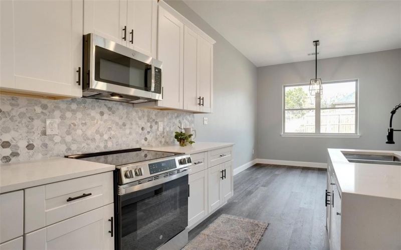 5813 Stonegate Circle, Granbury, TX 76048, 3 Bedrooms Bedrooms, ,2 BathroomsBathrooms,Residential,For Sale,5813 Stonegate Circle,20834052