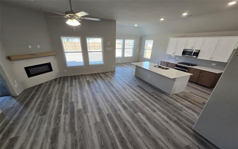 881 Boomer Lane, Ferris, TX 75125, 4 Habitaciones Habitaciones , ,3 BañosBaños,Residential,En Venta,881 Boomer Lane,20830592