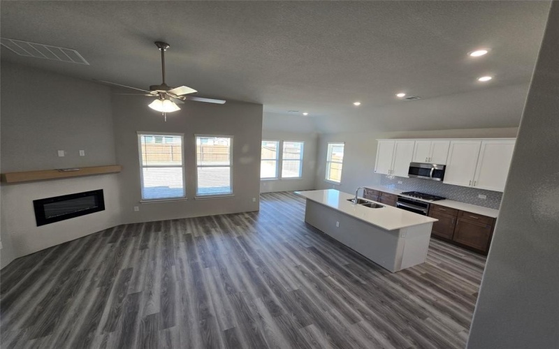 881 Boomer Lane, Ferris, TX 75125, 4 Habitaciones Habitaciones , ,3 BañosBaños,Residential,En Venta,881 Boomer Lane,20830592