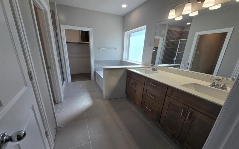 881 Boomer Lane, Ferris, TX 75125, 4 Habitaciones Habitaciones , ,3 BañosBaños,Residential,En Venta,881 Boomer Lane,20830592