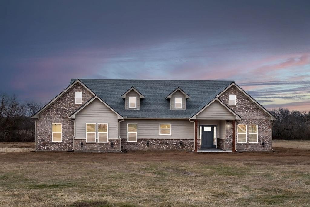 181 Trinity Circle, Bowie, TX 76230, 3 Bedrooms Bedrooms, ,2 BathroomsBathrooms,Residential,For Sale,181 Trinity Circle,20830627