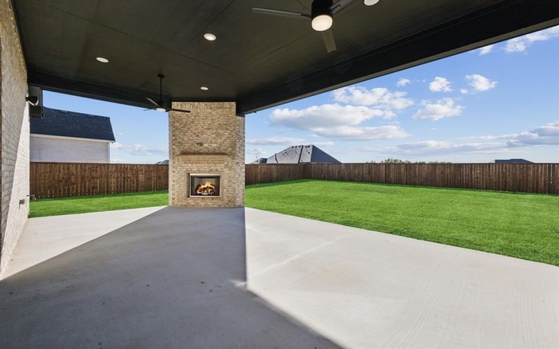 7108 Fireside Drive, Lantana, TX 76226, 4 Bedrooms Bedrooms, ,5 BathroomsBathrooms,Residential,For Sale,7108 Fireside Drive,20830688