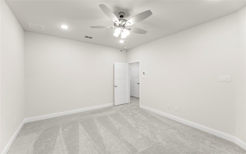 3045 Tall Pine, Corinth, TX 76210, 3 Bedrooms Bedrooms, ,2 BathroomsBathrooms,Residential,For Sale,3045 Tall Pine,20830859