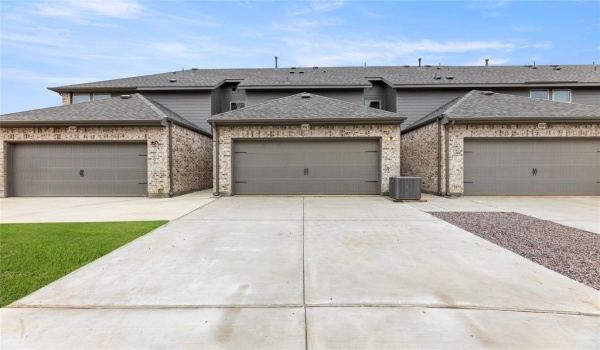 3045 Tall Pine, Corinth, TX 76210, 3 Bedrooms Bedrooms, ,2 BathroomsBathrooms,Residential,For Sale,3045 Tall Pine,20830859