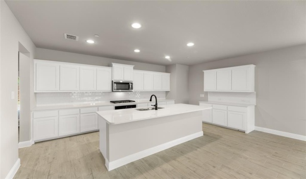 3049 Tall Pine, Corinth, TX 76210, 4 Bedrooms Bedrooms, ,2 BathroomsBathrooms,Residential,For Sale,3049 Tall Pine,20830882
