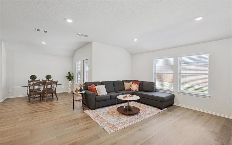 13109 Enclave Parkway, Providence Village, TX 76227, 4 Bedrooms Bedrooms, ,2 BathroomsBathrooms,Residential,For Sale,13109 Enclave Parkway,20834798