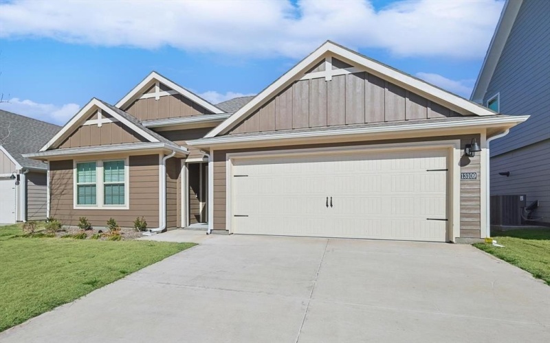 13109 Enclave Parkway, Providence Village, TX 76227, 4 Bedrooms Bedrooms, ,2 BathroomsBathrooms,Residential,For Sale,13109 Enclave Parkway,20834798