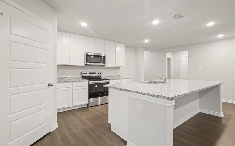 111 Driftwood Drive, Cleburne, TX 76031, 3 Bedrooms Bedrooms, ,2 BathroomsBathrooms,Residential,For Sale,111 Driftwood Drive,20834932