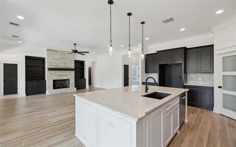208 Ash Court, Weatherford, TX 76085, 3 Bedrooms Bedrooms, ,2 BathroomsBathrooms,Residential,For Sale,208 Ash Court,20835044