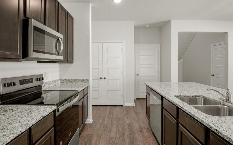 7809 White Spruce Lane, Fort Worth, TX 76123, 4 Bedrooms Bedrooms, ,2 BathroomsBathrooms,Residential,For Sale,7809 White Spruce Lane,20835382
