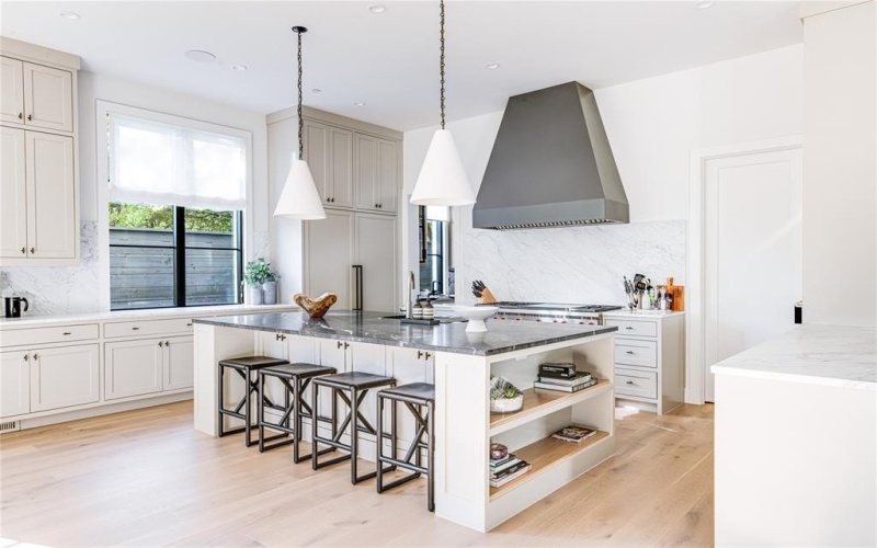 3529 Bryn Mawr Street, University Park, TX 75225, 5 Bedrooms Bedrooms, ,7 BathroomsBathrooms,Residential,For Sale,3529 Bryn Mawr Street,20835524