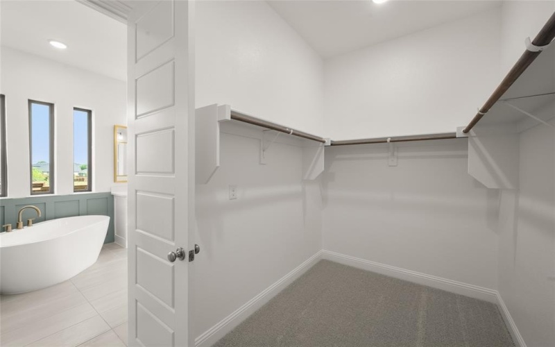 2301 Hawk Meadow Court, Mansfield, TX 76063, 4 Habitaciones Habitaciones , ,5 BañosBaños,Residential,En Venta,2301 Hawk Meadow Court,20835601