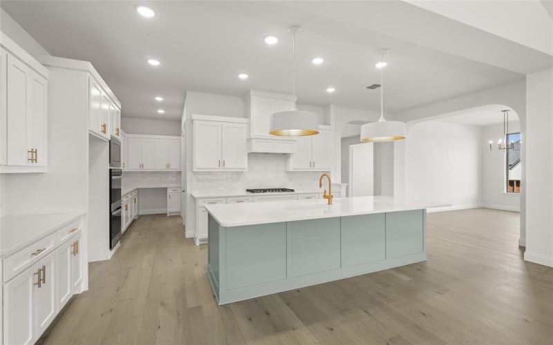 2301 Hawk Meadow Court, Mansfield, TX 76063, 4 Habitaciones Habitaciones , ,5 BañosBaños,Residential,En Venta,2301 Hawk Meadow Court,20835601