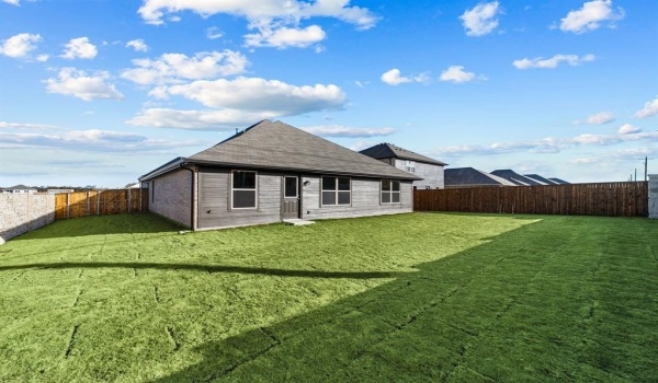 1915 Rolling Ridge Drive, Van Alstyne, TX 75495, 5 Bedrooms Bedrooms, ,3 BathroomsBathrooms,Residential,For Sale,1915 Rolling Ridge Drive,20835650