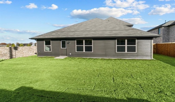 1915 Rolling Ridge Drive, Van Alstyne, TX 75495, 5 Bedrooms Bedrooms, ,3 BathroomsBathrooms,Residential,For Sale,1915 Rolling Ridge Drive,20835650