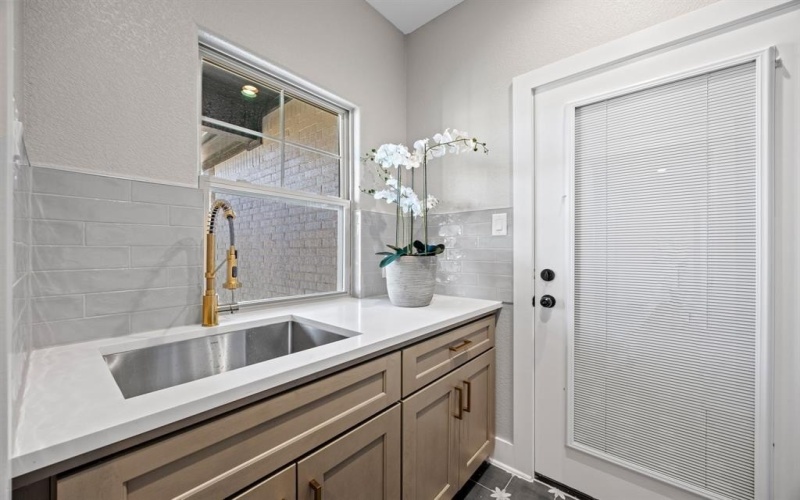1829 Sudbury Drive, Cleburne, TX 76033, 4 Bedrooms Bedrooms, ,2 BathroomsBathrooms,Residential,For Sale,1829 Sudbury Drive,20835850