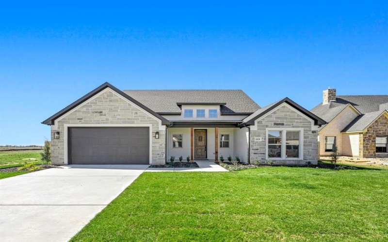 1829 Sudbury Drive, Cleburne, TX 76033, 4 Bedrooms Bedrooms, ,2 BathroomsBathrooms,Residential,For Sale,1829 Sudbury Drive,20835850