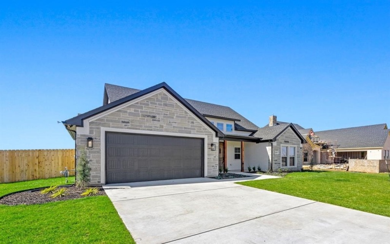 1829 Sudbury Drive, Cleburne, TX 76033, 4 Bedrooms Bedrooms, ,2 BathroomsBathrooms,Residential,For Sale,1829 Sudbury Drive,20835850