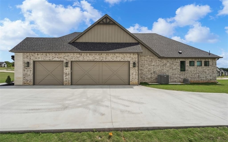1027 Estancia Boulevard, Weatherford, TX 76088, 4 Habitaciones Habitaciones , ,3 BañosBaños,Residential,En Venta,1027 Estancia Boulevard,20835938