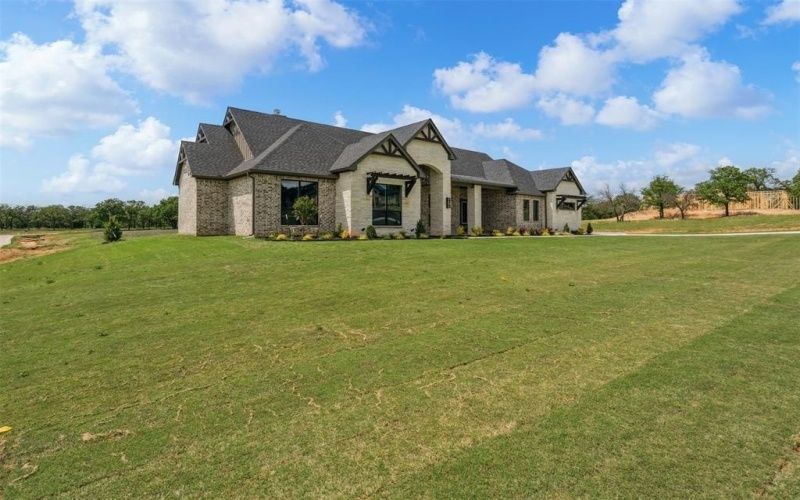 1027 Estancia Boulevard, Weatherford, TX 76088, 4 Habitaciones Habitaciones , ,3 BañosBaños,Residential,En Venta,1027 Estancia Boulevard,20835938