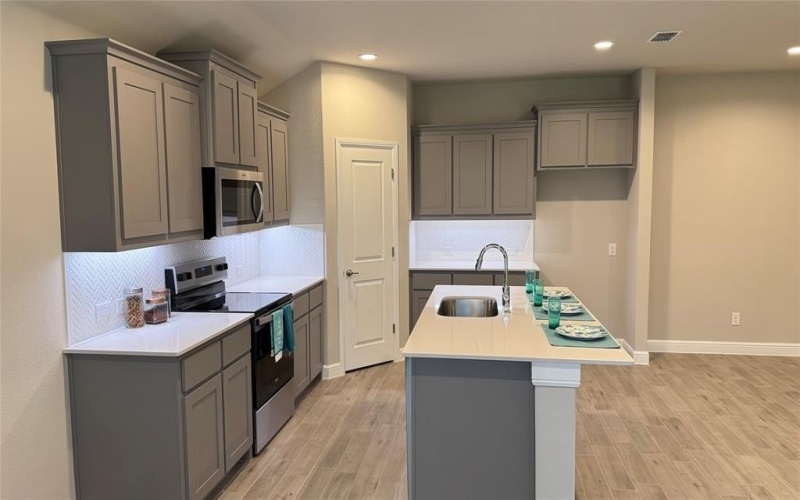 1744 RIVER BEND Road, Burleson, TX 76028, 4 Bedrooms Bedrooms, ,2 BathroomsBathrooms,Residential,For Sale,1744 RIVER BEND Road,20836104