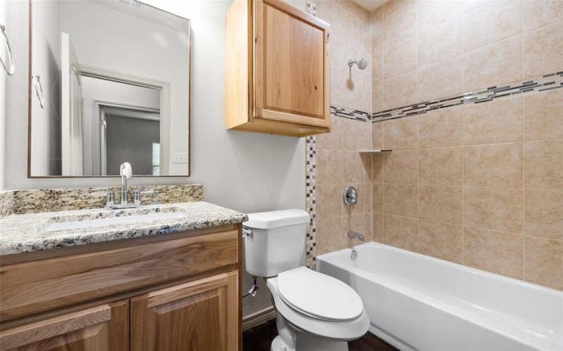 5441 Tin Top Highway, Granbury, TX 76048, 3 Bedrooms Bedrooms, ,2 BathroomsBathrooms,Residential,For Sale,5441 Tin Top Highway,20836170