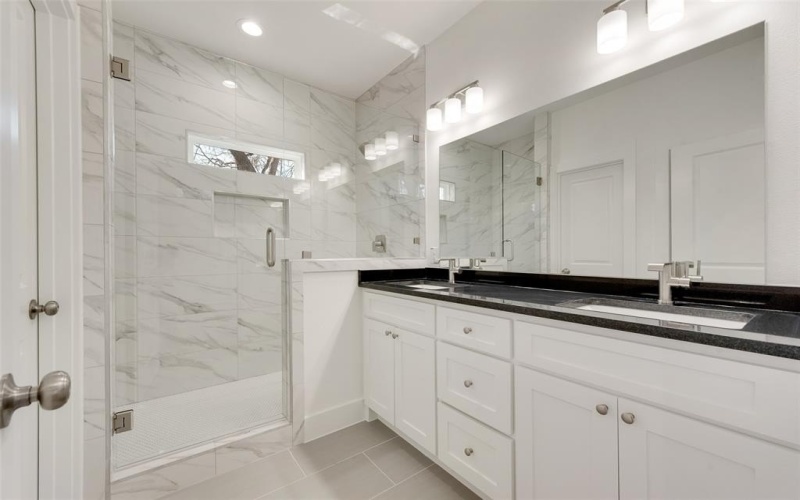 3911 Diamond Avenue, Dallas, TX 75215, 3 Bedrooms Bedrooms, ,2 BathroomsBathrooms,Residential,For Sale,3911 Diamond Avenue,20834194