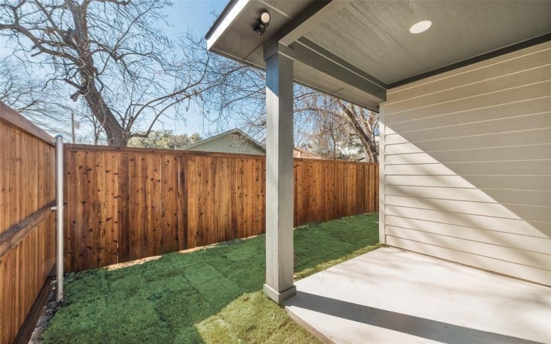 3911 Diamond Avenue, Dallas, TX 75215, 3 Bedrooms Bedrooms, ,2 BathroomsBathrooms,Residential,For Sale,3911 Diamond Avenue,20834194