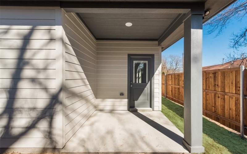 3911 Diamond Avenue, Dallas, TX 75215, 3 Bedrooms Bedrooms, ,2 BathroomsBathrooms,Residential,For Sale,3911 Diamond Avenue,20834194