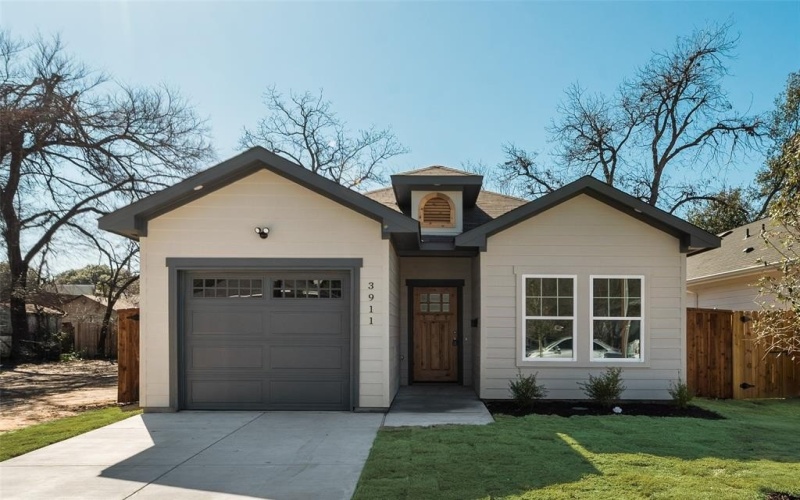 3911 Diamond Avenue, Dallas, TX 75215, 3 Bedrooms Bedrooms, ,2 BathroomsBathrooms,Residential,For Sale,3911 Diamond Avenue,20834194