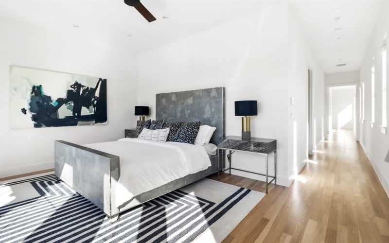 4107 Hawthorne Avenue, Dallas, TX 75219, 3 Habitaciones Habitaciones , ,3 BañosBaños,Residential,En Venta,4107 Hawthorne Avenue,20834497