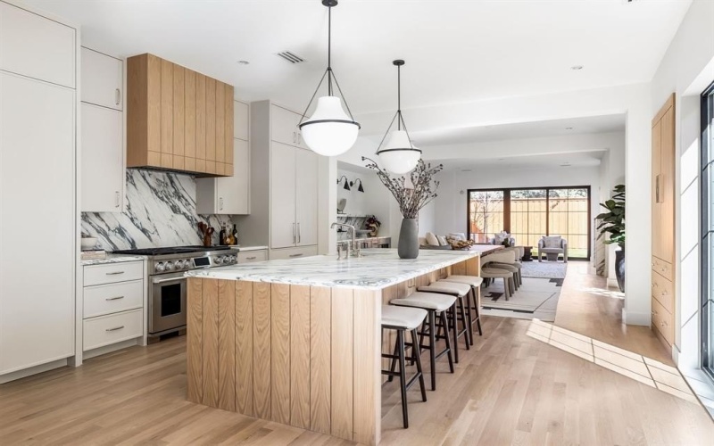 4107 Hawthorne Avenue, Dallas, TX 75219, 3 Habitaciones Habitaciones , ,3 BañosBaños,Residential,En Venta,4107 Hawthorne Avenue,20834497