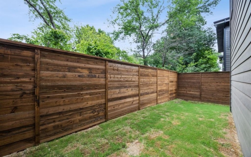 2138 Lovedale Avenue #105, Dallas, TX 75235, 1 Bedroom Bedrooms, ,1 BathroomBathrooms,Residential,For Sale,2138 Lovedale Avenue,20834503