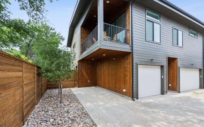 2138 Lovedale Avenue #105, Dallas, TX 75235, 1 Bedroom Bedrooms, ,1 BathroomBathrooms,Residential,For Sale,2138 Lovedale Avenue,20834503