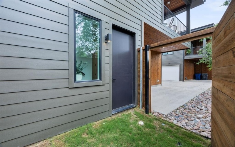 2138 Lovedale Avenue #105, Dallas, TX 75235, 1 Bedroom Bedrooms, ,1 BathroomBathrooms,Residential,For Sale,2138 Lovedale Avenue,20834503
