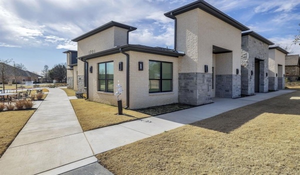 1701 Fountainview Drive, Mansfield, TX 76063, ,Other,For Sale,1701 Fountainview Drive,20834554