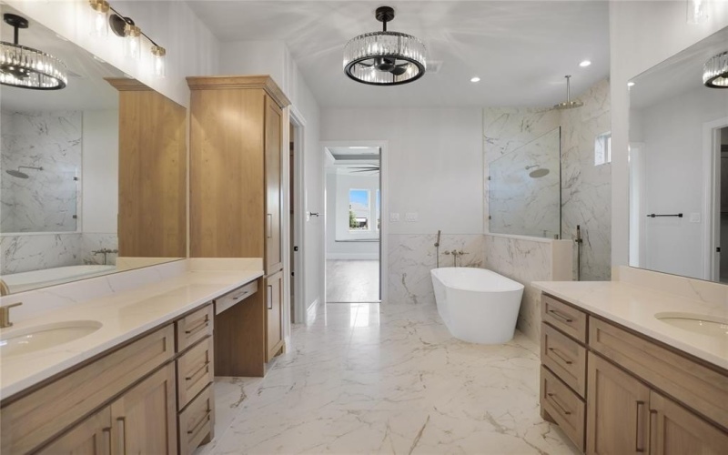 121 Ford Court, Weston, TX 75009, 6 Bedrooms Bedrooms, ,6 BathroomsBathrooms,Residential,For Sale,121 Ford Court,20840946