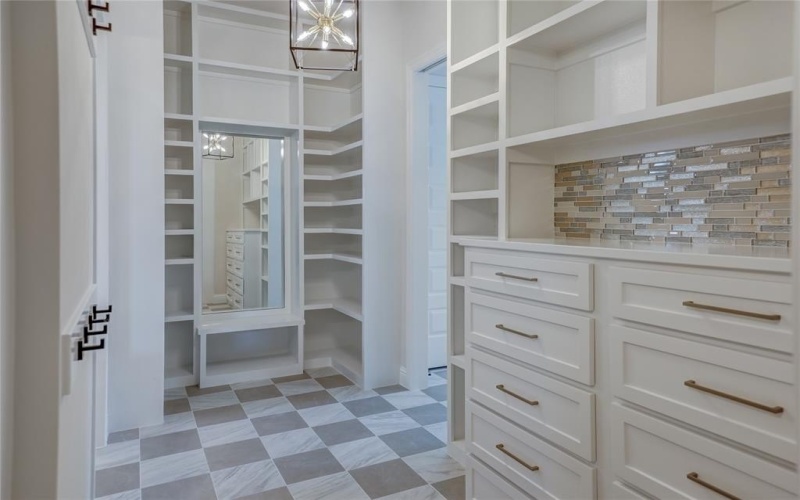 121 Ford Court, Weston, TX 75009, 6 Bedrooms Bedrooms, ,6 BathroomsBathrooms,Residential,For Sale,121 Ford Court,20840946