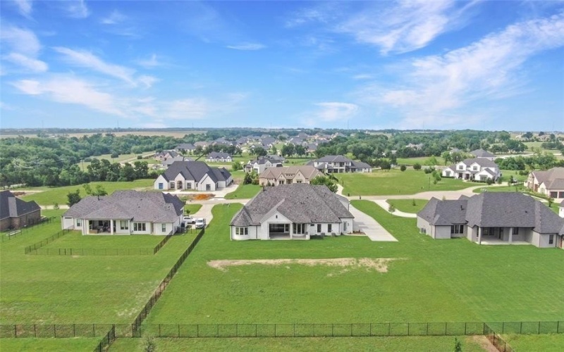 121 Ford Court, Weston, TX 75009, 6 Bedrooms Bedrooms, ,6 BathroomsBathrooms,Residential,For Sale,121 Ford Court,20840946