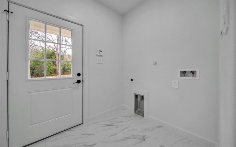 715 N Hamlett Street, Athens, TX 75751, 3 Bedrooms Bedrooms, ,2 BathroomsBathrooms,Residential,For Sale,715 N Hamlett Street,20840987