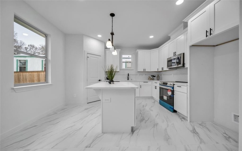 715 N Hamlett Street, Athens, TX 75751, 3 Bedrooms Bedrooms, ,2 BathroomsBathrooms,Residential,For Sale,715 N Hamlett Street,20840987