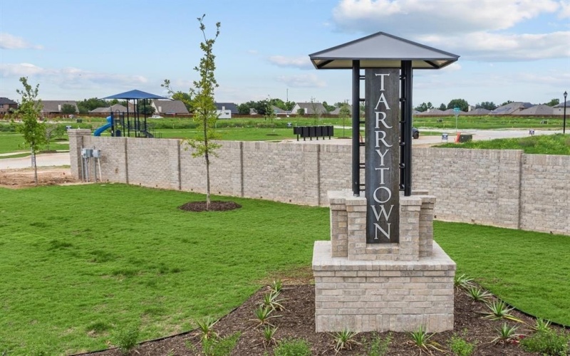 1124 Greenlee Drive, Crowley, TX 76036, 3 Bedrooms Bedrooms, ,2 BathroomsBathrooms,Residential,For Sale,1124 Greenlee Drive,20841117