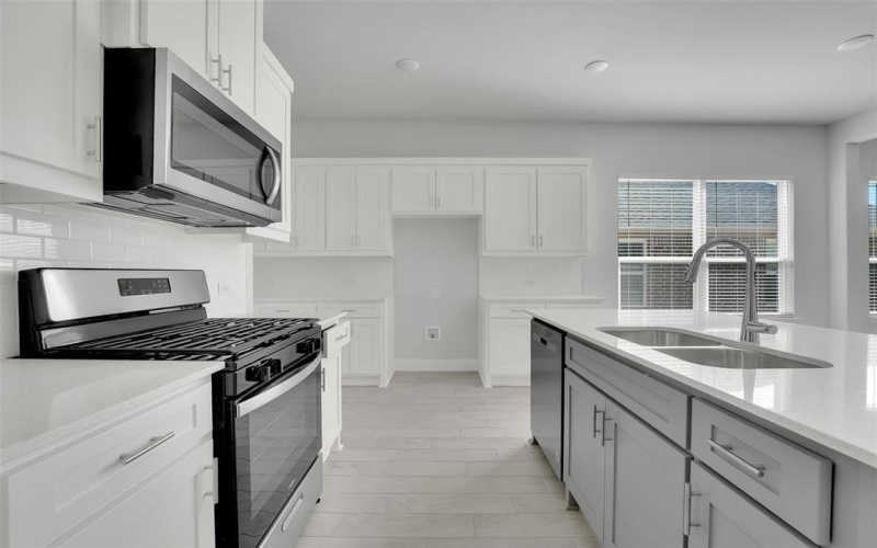 517 Parrino Parkway, Princeton, TX 75407, 5 Habitaciones Habitaciones , ,3 BañosBaños,Residential Lease,En Alquiler,517 Parrino Parkway,20837792