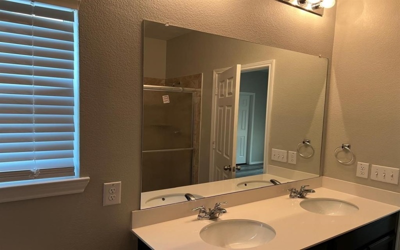 3305 Buck Avenue, Aubrey, TX 76227, 3 Bedrooms Bedrooms, ,2 BathroomsBathrooms,Residential Lease,For Rent,3305 Buck Avenue,20841238