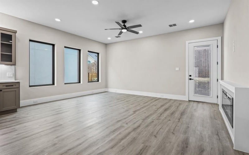 4142 Khawlah Nafal Court, Irving, TX 75038, 5 Bedrooms Bedrooms, ,6 BathroomsBathrooms,Residential,For Sale,4142 Khawlah Nafal Court,20841281